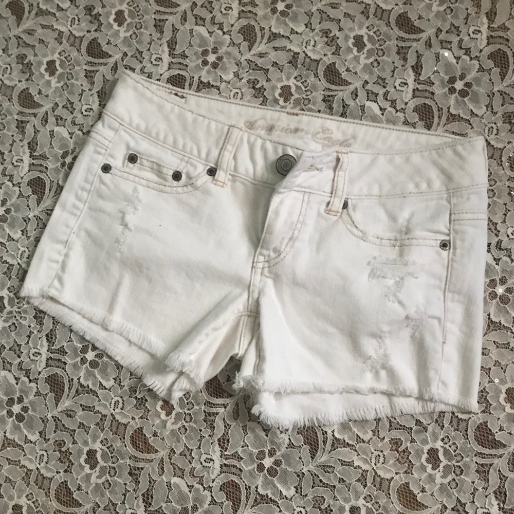 2/$15 AEO White Jean Shorts
